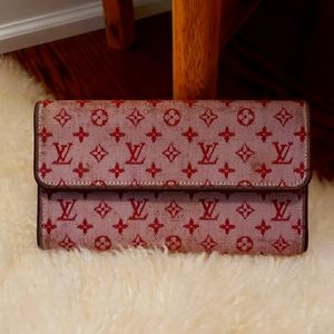 Louis Vuitton Wallet Vintage and Authentic LV